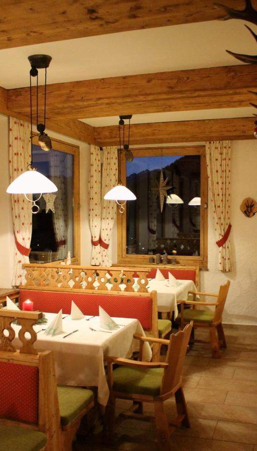 Hotel Berggasthof Karntner Alm Mittenwald Esterno foto